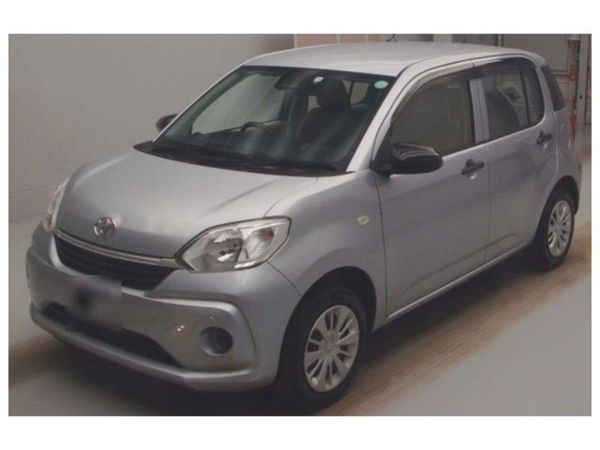 Toyota Passo Hatchback, Petrol, 2020, Silver