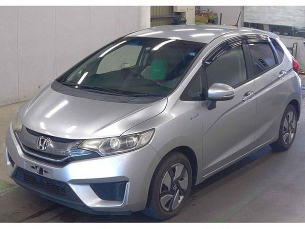 Honda Fit Hatchback, Petrol Hybrid, 2015, Silver
