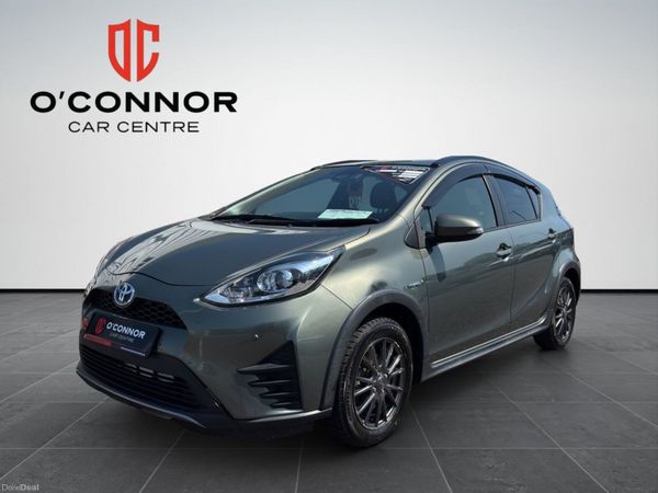 Toyota Aqua Hatchback, Petrol Hybrid, 2019, Green