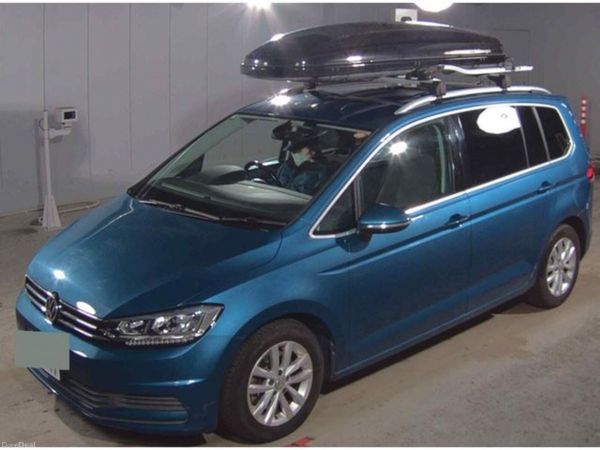 Volkswagen Touran MPV, Petrol, 2017, Blue