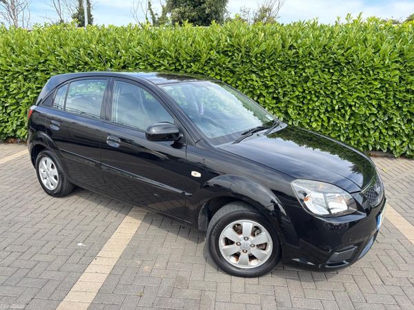 Kia Rio MPV, Diesel, 2010, Black