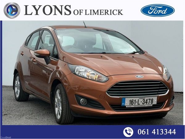 Ford Fiesta Hatchback, Petrol, 2016, Gold