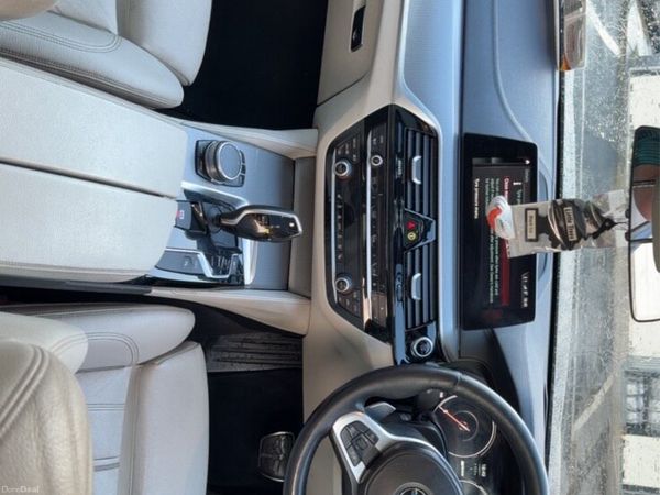 BMW 5-Series Saloon, Petrol Plug-in Hybrid, 2017, Blue
