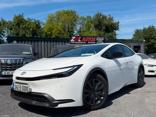 Toyota Prius Hatchback, Diesel Hybrid, 2024, White