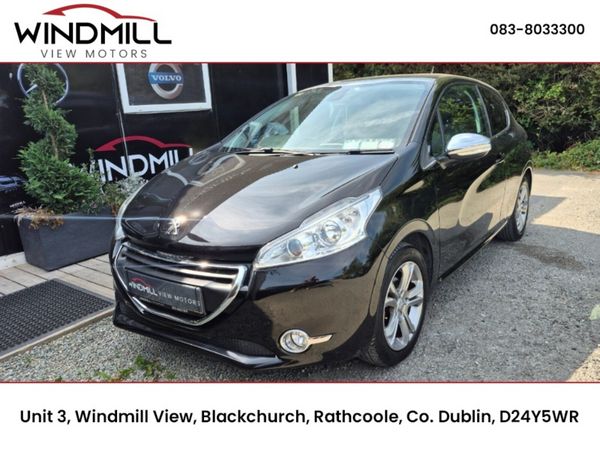 Peugeot 208 Hatchback, Petrol, 2014, Black