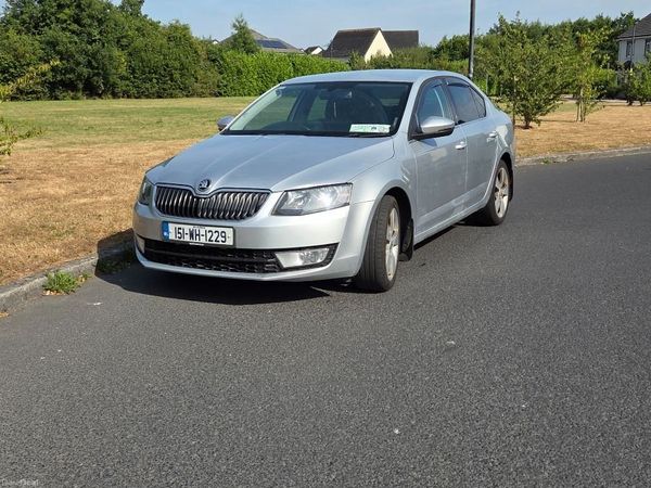 Skoda Octavia Saloon, Diesel, 2015, Silver