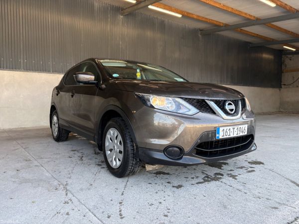 Nissan Qashqai MPV, Diesel, 2016, Brown