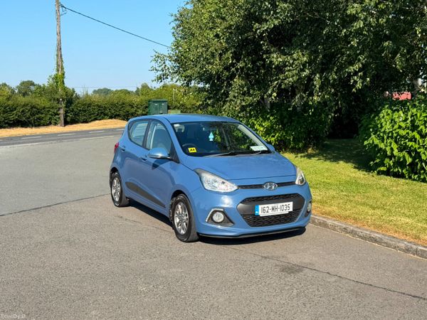 Hyundai i10 Hatchback, Petrol, 2016, Blue