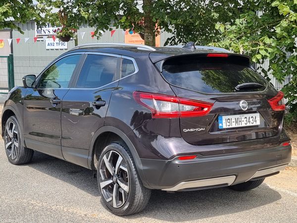 Nissan Qashqai Hatchback, Petrol, 2019, Black