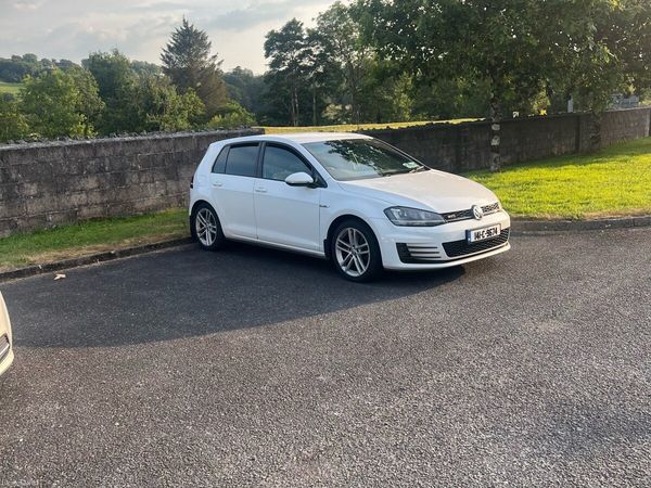 Volkswagen Golf Estate, Diesel, 2014, White