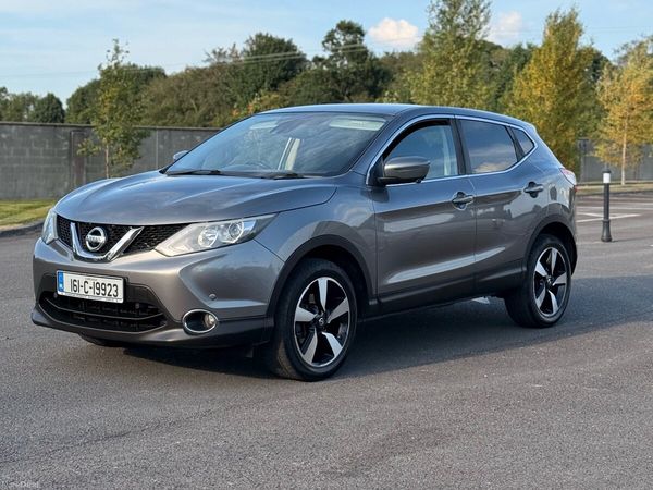 Nissan Qashqai Hatchback, Diesel, 2016, Grey