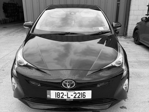 Toyota Prius Hatchback, Petrol Hybrid, 2018, Black