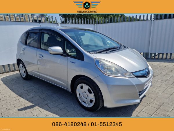 Honda Fit Hatchback, Petrol Hybrid, 2013, Silver