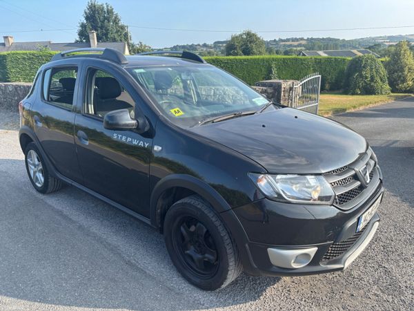 Dacia Sandero Stepway Hatchback, Diesel, 2014, Black
