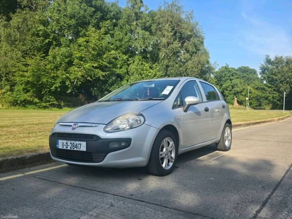 Fiat Punto Hatchback, Diesel, 2011, Green
