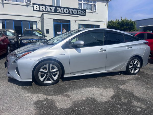 Toyota Prius Hatchback, Petrol Hybrid, 2018, Silver