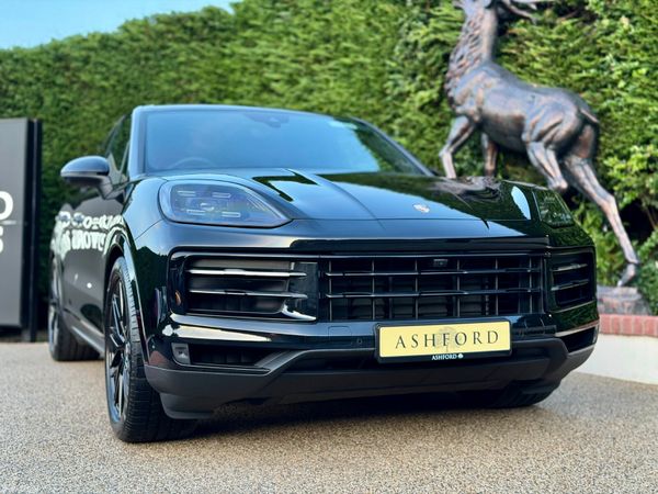 Porsche Cayenne SUV, Petrol Plug-in Hybrid, 2024, Black