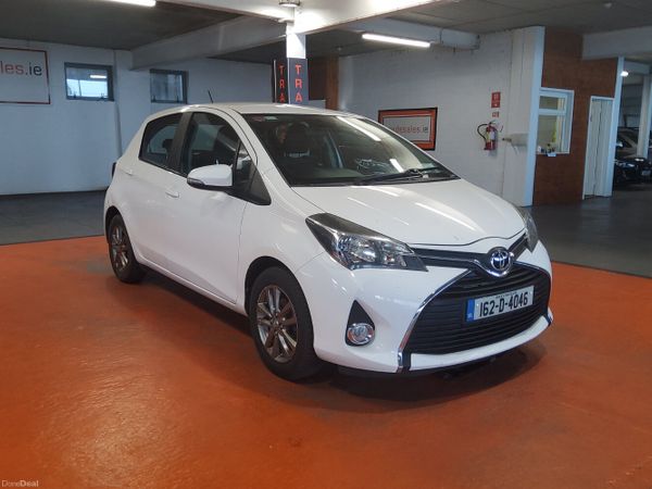 Toyota Yaris Hatchback, Petrol, 2016, White