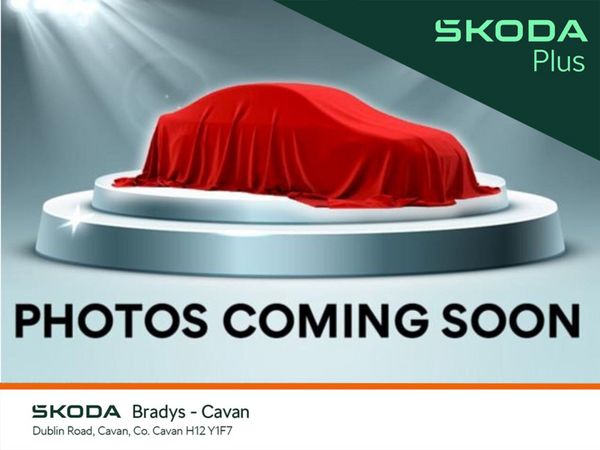 Skoda Octavia Saloon, Diesel, 2023, White