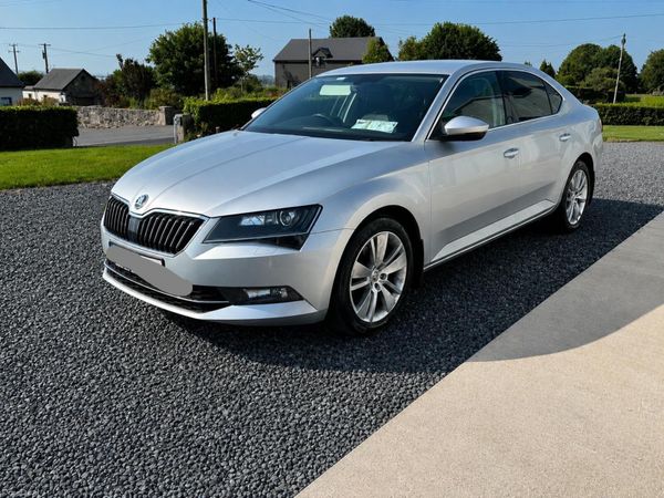 Skoda Superb Hatchback, Diesel, 2017, Silver