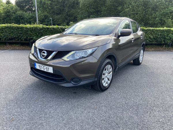 Nissan Qashqai Hatchback, Diesel, 2015, Brown