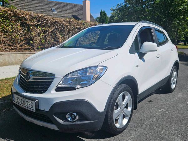 Vauxhall Mokka Hatchback, Petrol, 2013, White