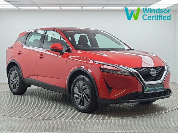 Nissan Qashqai MPV, Petrol, 2025, Red