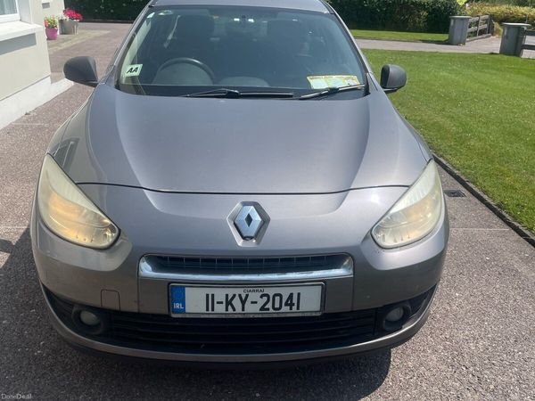 Renault Fluence Saloon, Diesel, 2011, Grey