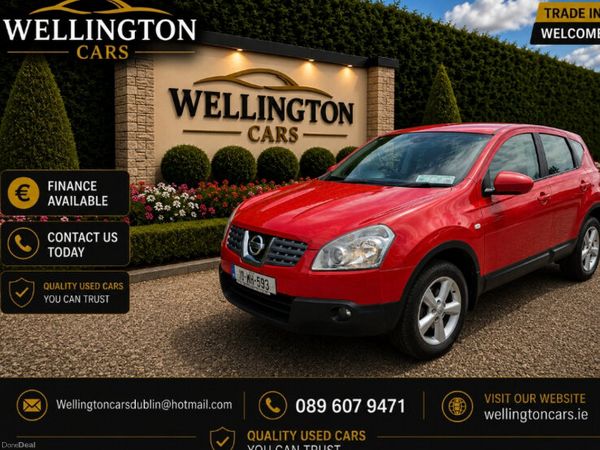 Nissan Qashqai Hatchback, Diesel, 2010, Red