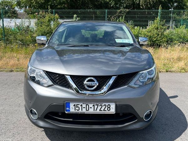 Nissan Qashqai Hatchback, Diesel, 2015, Grey