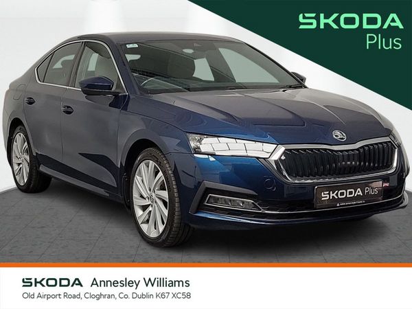Skoda Octavia Saloon, Petrol, 2023, Blue