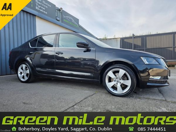 Skoda Octavia Saloon, Diesel, 2017, Black