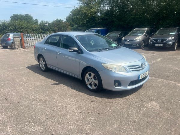 Toyota Corolla Saloon, Diesel, 2012, Blue