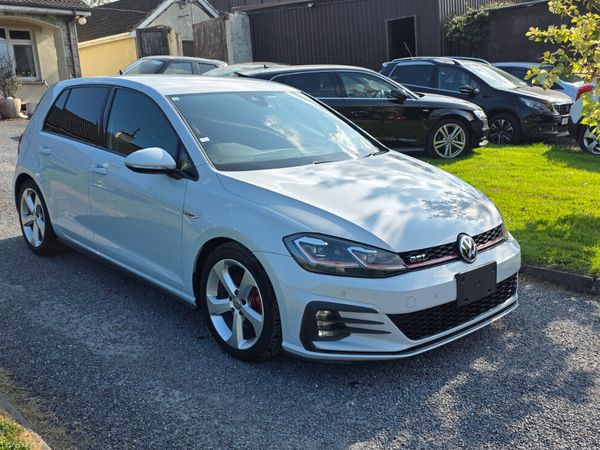 Volkswagen Golf Hatchback, Petrol, 2017, Grey
