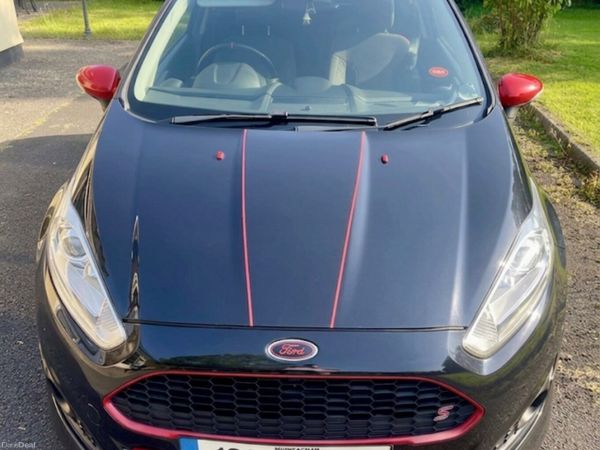 Ford Fiesta Hatchback, Petrol, 2016, Black