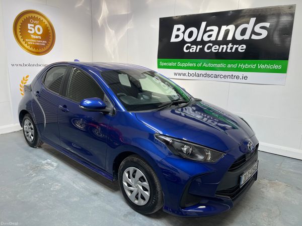 Toyota Yaris Hatchback, Petrol Hybrid, 2021, Navy