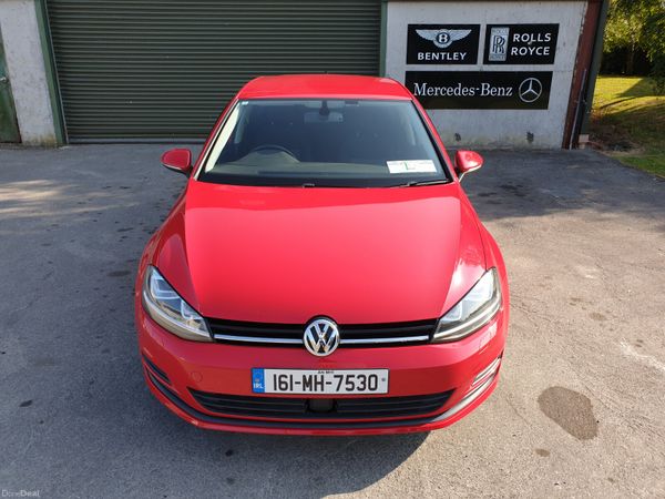 Volkswagen Golf Hatchback, Petrol, 2016, Red