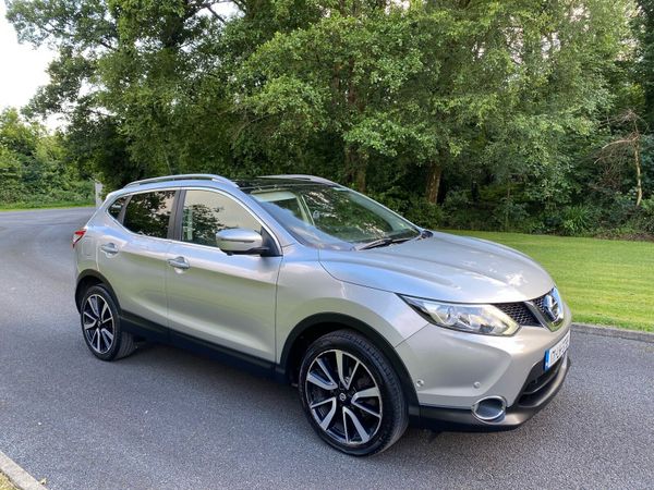 Nissan Qashqai SUV, Diesel, 2017, Silver
