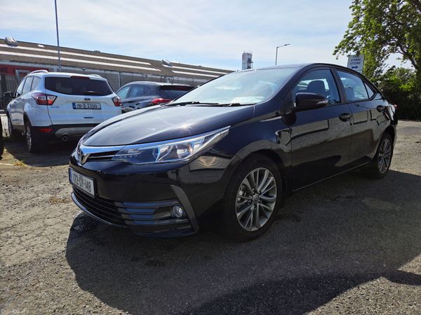 Toyota Corolla Saloon, Diesel, 2017, Black