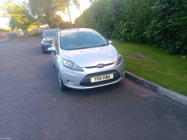 Ford Fiesta Hatchback, Diesel, 2011, Silver