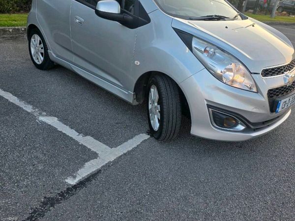 Chevrolet Spark Hatchback, Petrol, 2013, Silver