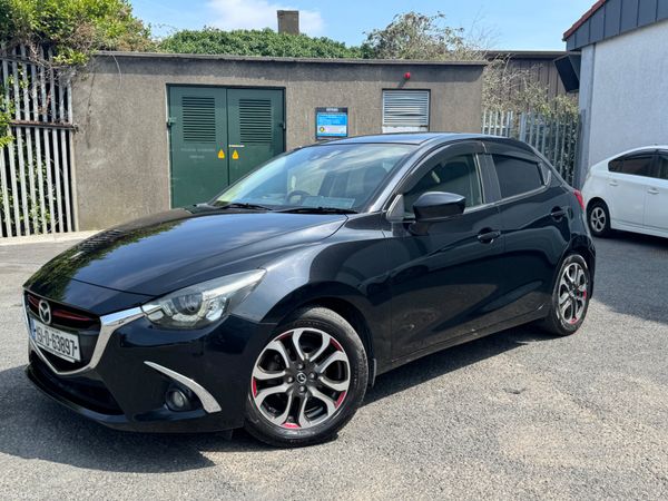 Mazda Demio Hatchback, Diesel, 2015, Black