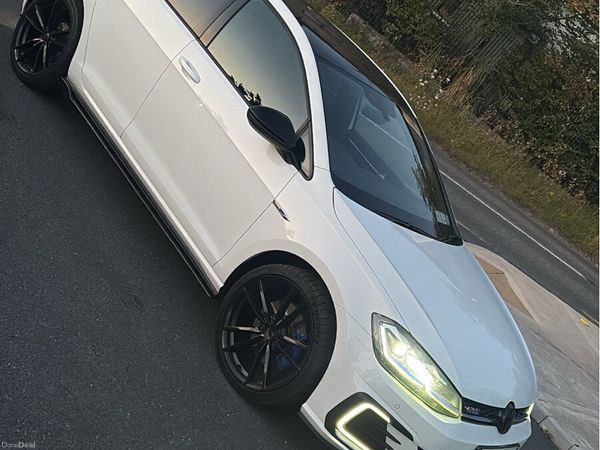 Volkswagen Golf Hatchback, Petrol Plug-in Hybrid, 2017, White