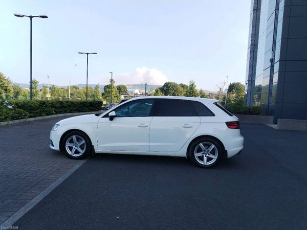 Audi A3 Hatchback, Diesel, 2014, White