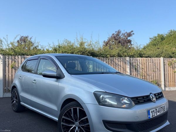 Volkswagen Polo Hatchback, Petrol, 2011, Silver