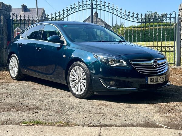 Opel Insignia Hatchback, Diesel, 2015, Green