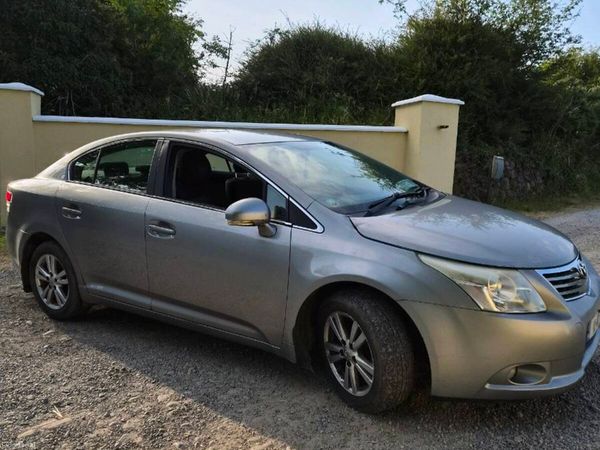 Toyota Avensis Saloon, Diesel, 2010, Grey