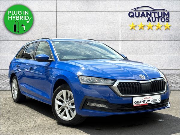 Skoda Octavia Estate, Petrol Plug-in Hybrid, 2022, Blue