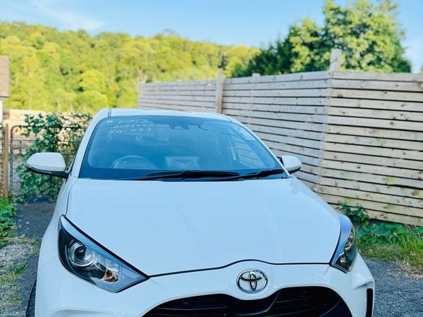 Toyota Yaris Hatchback, Petrol, 2020, White