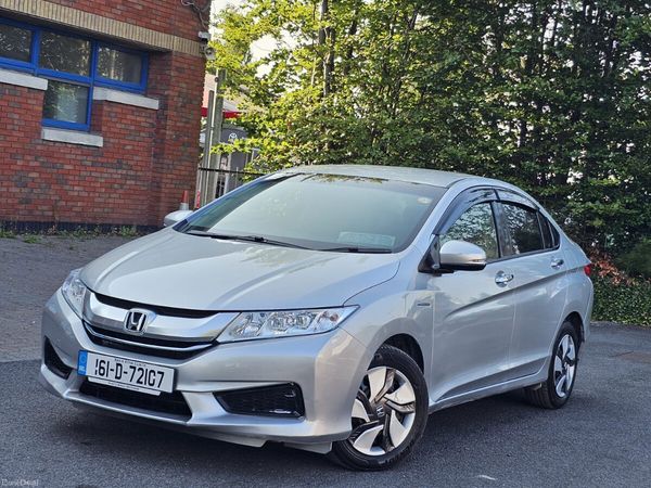 Honda Grace Saloon, Petrol Hybrid, 2016, Silver